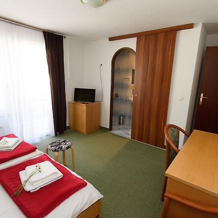 Penzion Vila Bistrica Bohinjska Bistrica Esterno foto