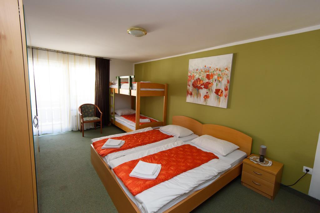 Penzion Vila Bistrica Bohinjska Bistrica Esterno foto